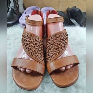 Bellatrix II Leather SandalBed Stu Women's Size 11